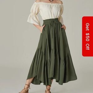 Scarlet Darkness Long Renaissance Skirt with Pockets size Medium dark green